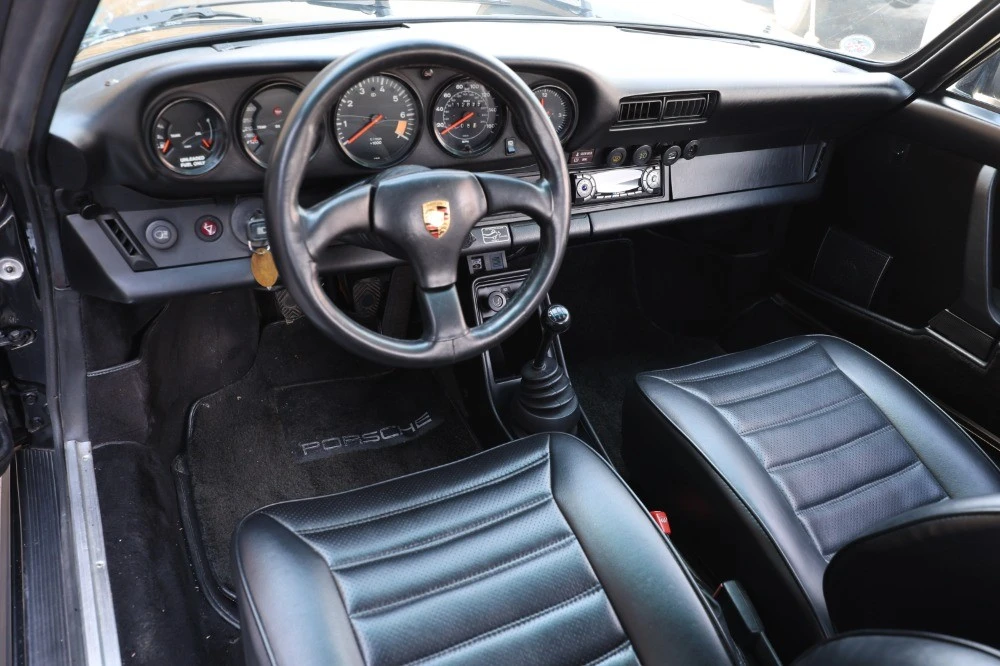 1983 Porsche 911 - Image 6 of 7