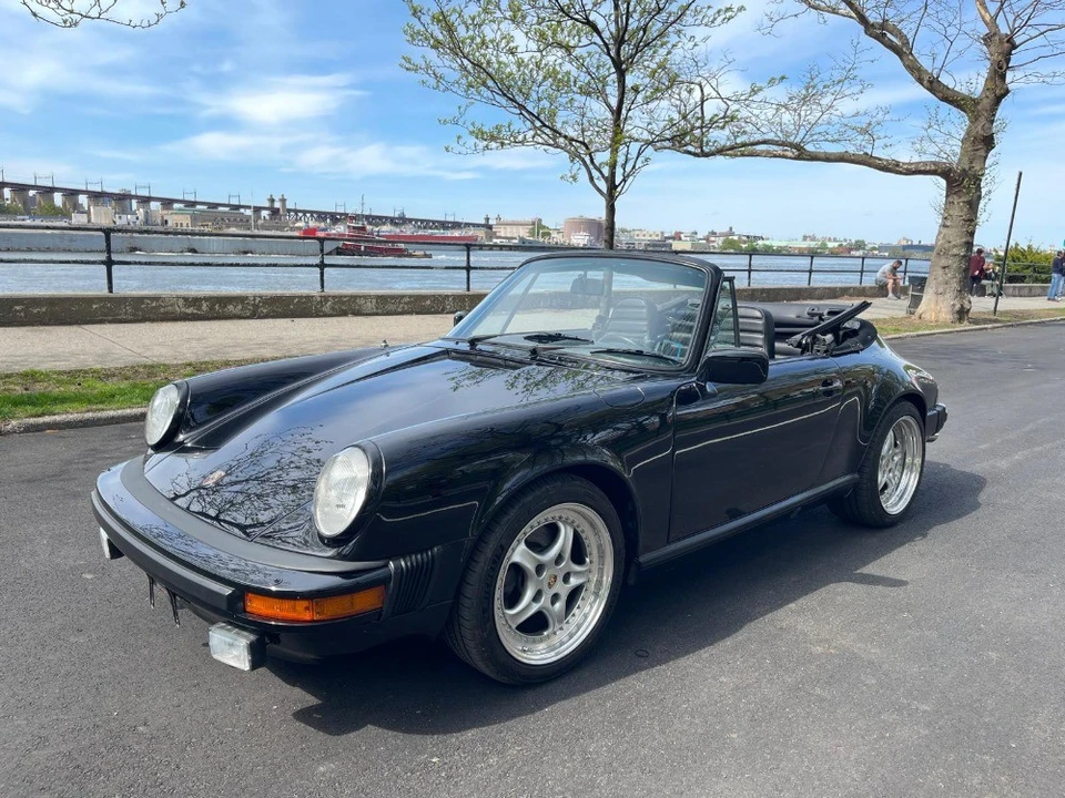 1983 Porsche 911 - Image 2 of 7