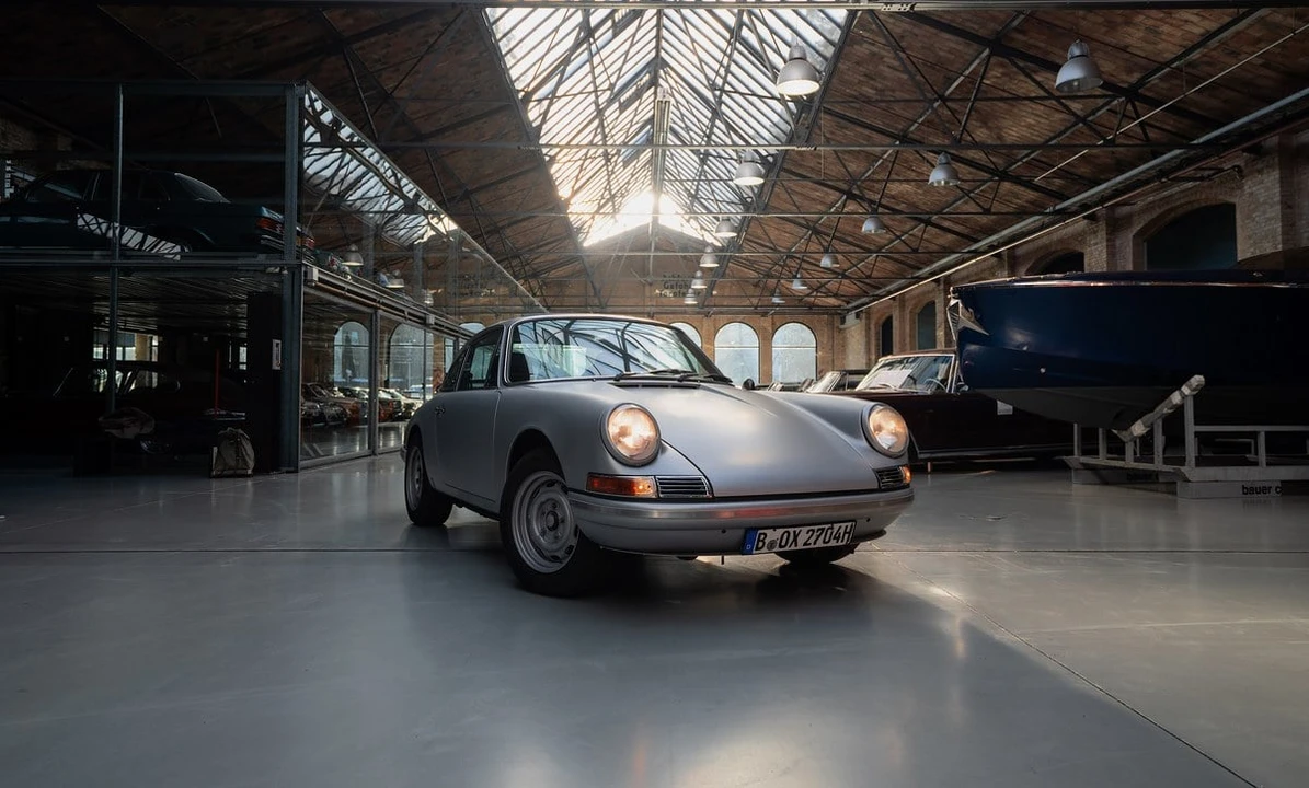 1983 Porsche 911 Carrera 3.2 - Image 30 of 30