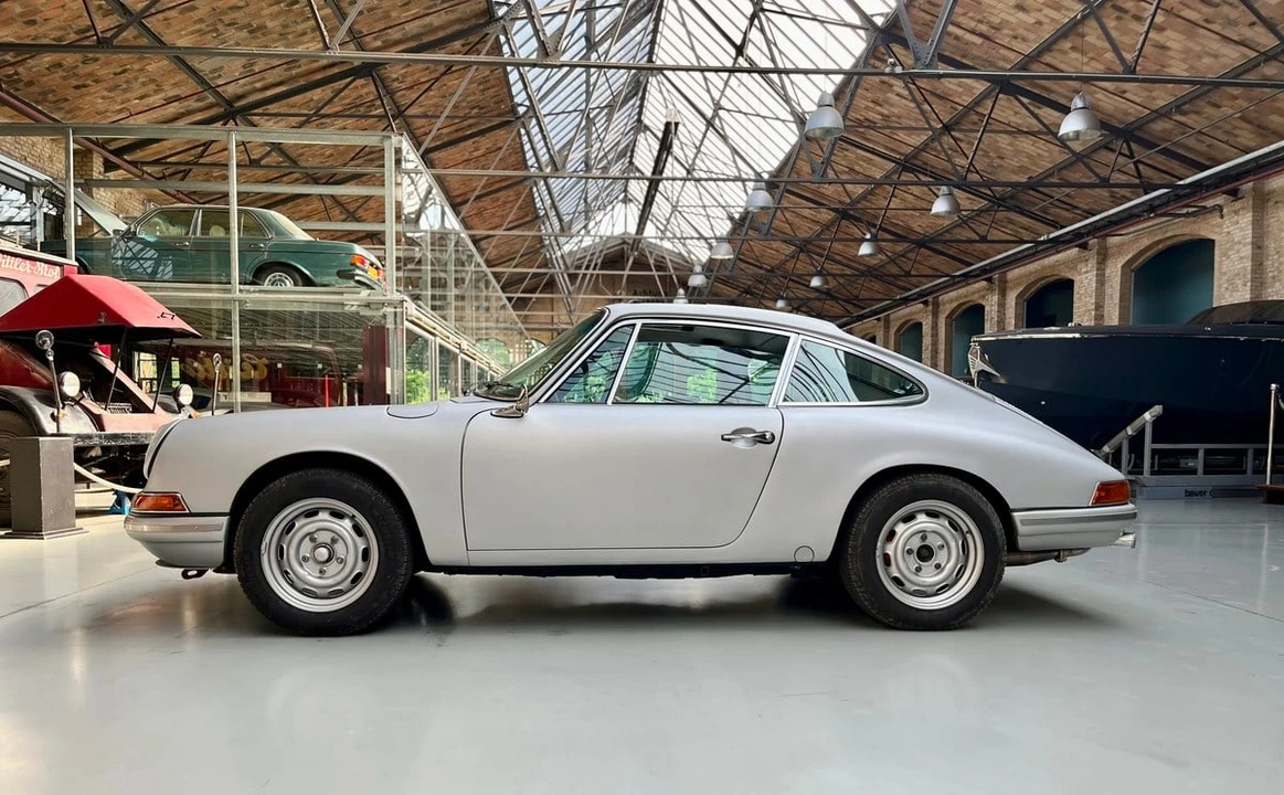 1983 Porsche 911 Carrera 3.2 - Image 27 of 30