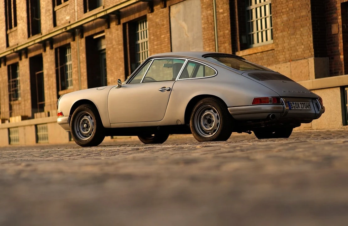 1983 Porsche 911 Carrera 3.2 - Image 11 of 30