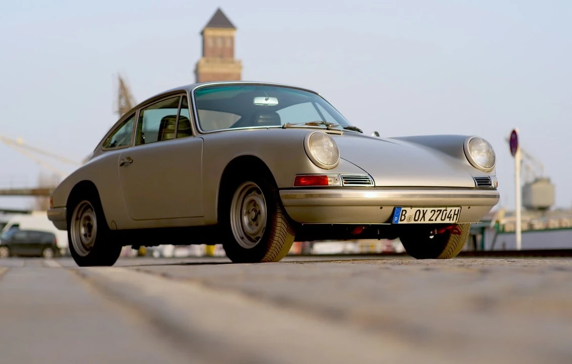 1983 Porsche 911 Carrera 3.2 - Image 3 of 30