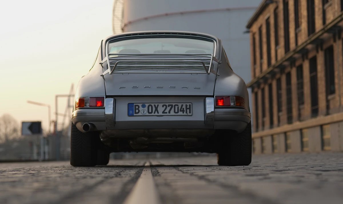 1983 Porsche 911 Carrera 3.2 - Image 25 of 30