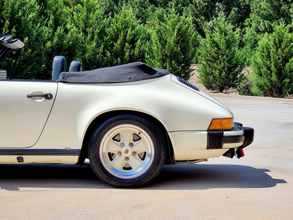 1983 Porsche 911 Carrera SC - Image 12 of 21