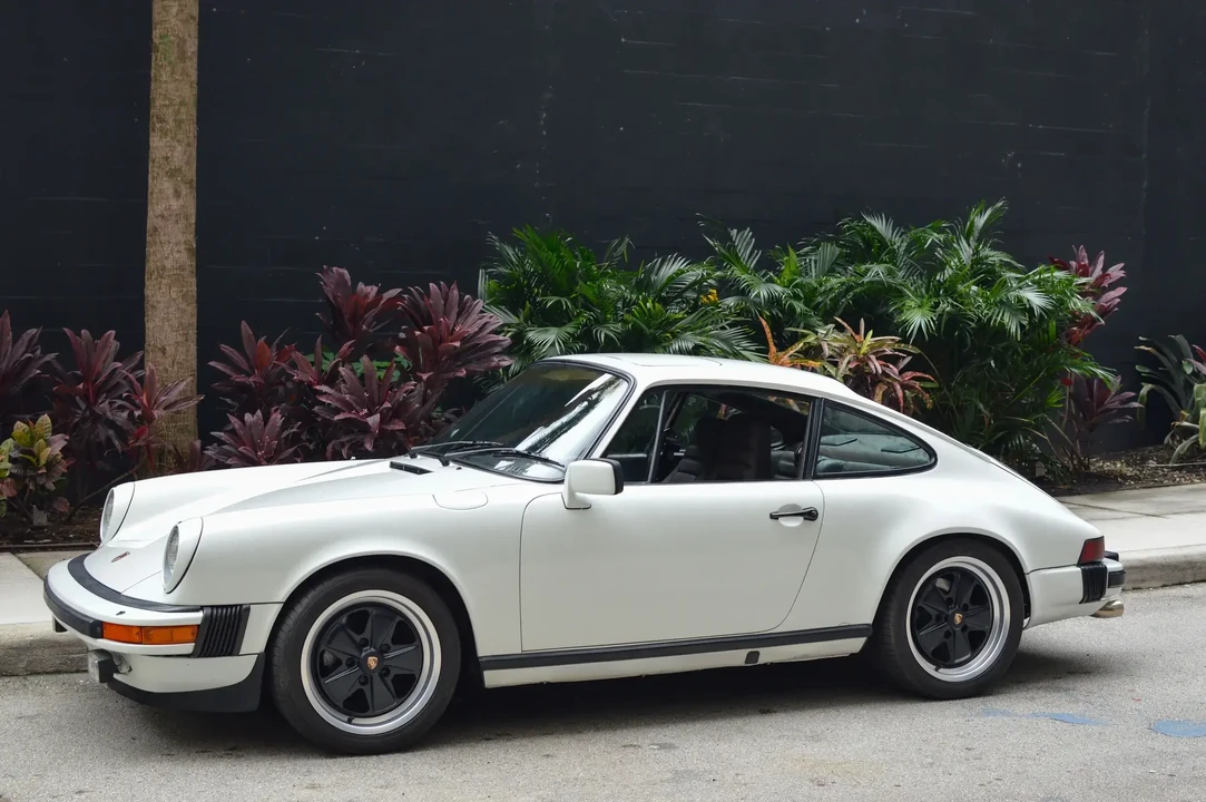 1983 Porsche 911 Carrera SC - Image 6 of 6