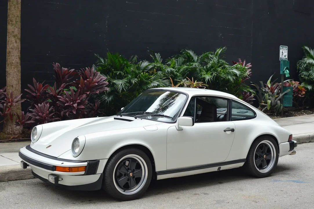 1983 Porsche 911 Carrera SC - Image 5 of 6