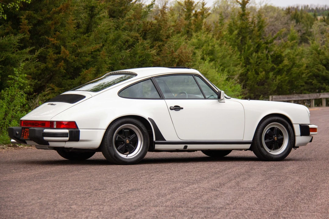1983 Porsche 911 Carrera SC - Image 11 of 31