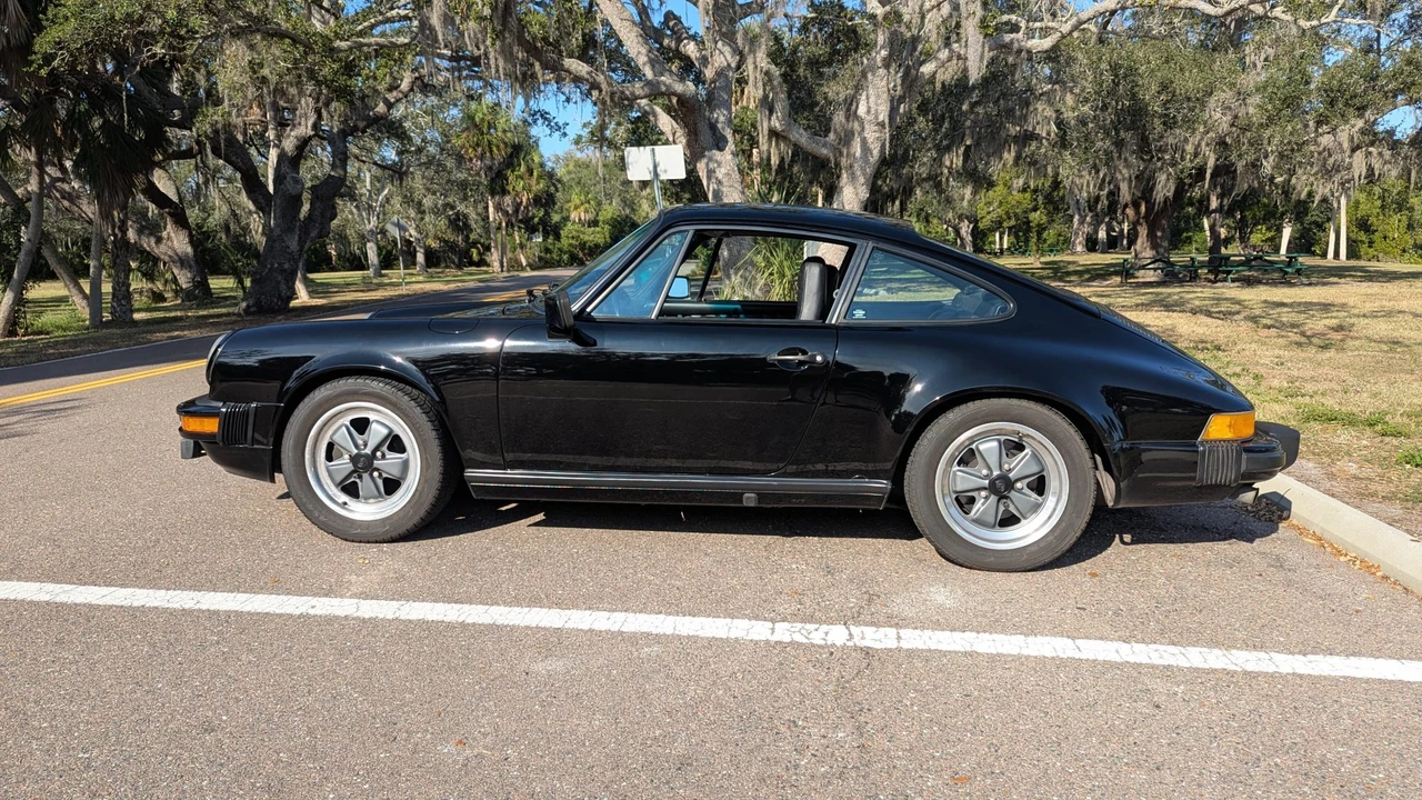 1983 Porsche 911 Carrera SC - Image 11 of 31