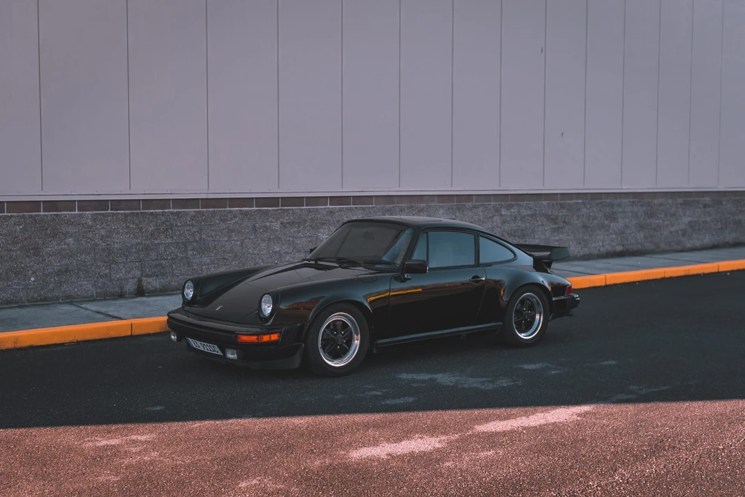 1983 Porsche 911 Carrera SC - Image 17 of 31