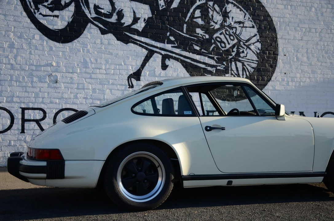 1983 Porsche 911 Carrera SC - Image 27 of 31