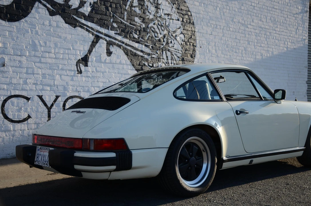 1983 Porsche 911 Carrera SC - Image 25 of 31