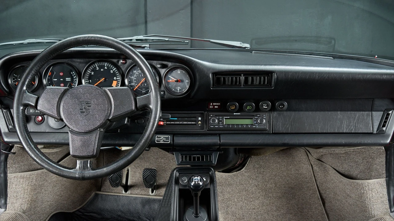 1983 Porsche 911 Carrera SC - Image 10 of 19