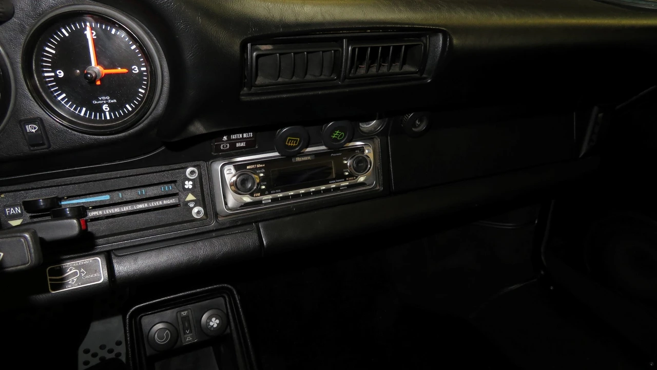 1983 Porsche 911 Carrera SC - Image 27 of 31