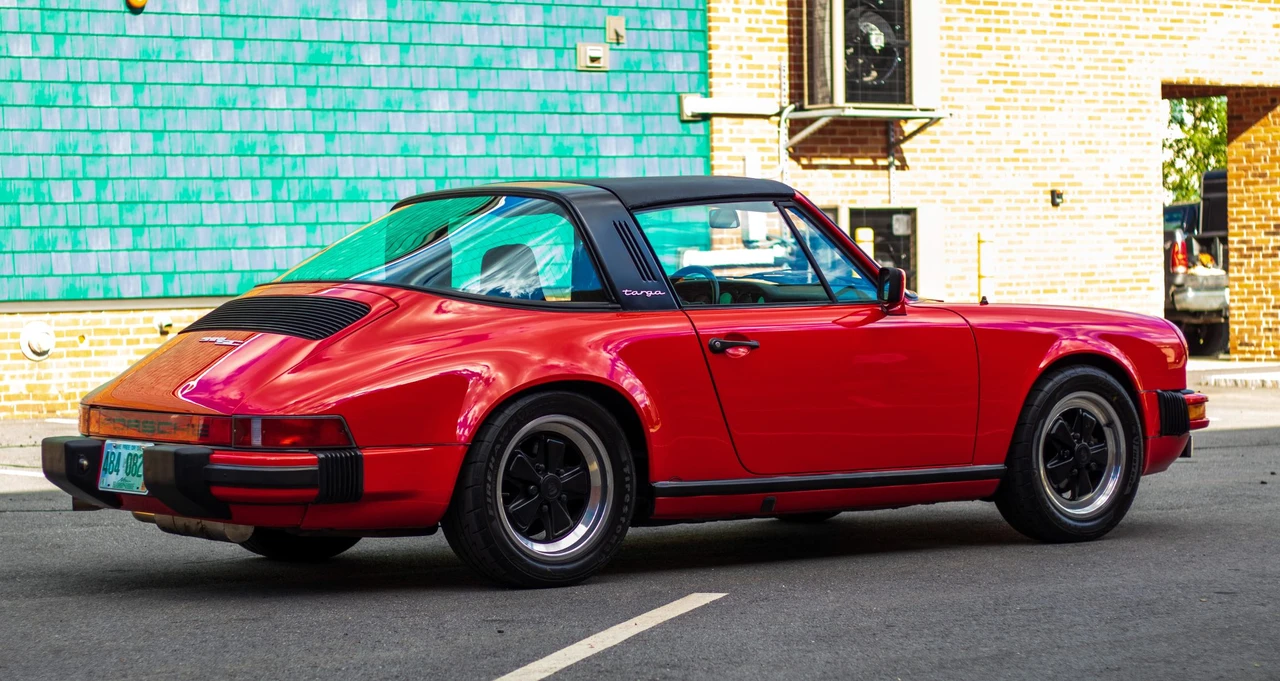1983 Porsche 911 Carrera SC - Image 17 of 31