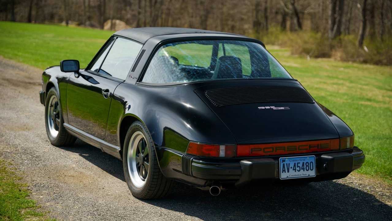 1983 Porsche 911 Carrera SC - Image 16 of 31