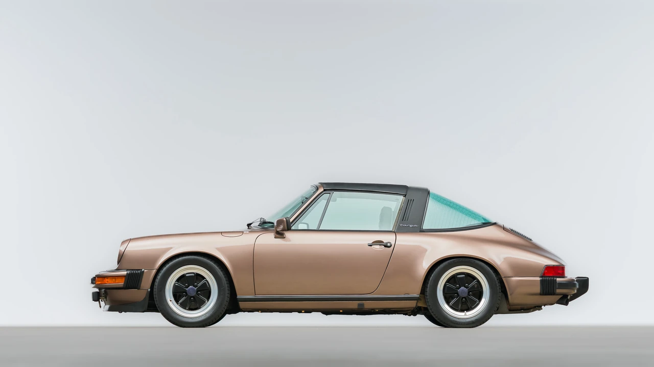 1983 Porsche 911 Carrera SC - Image 17 of 31
