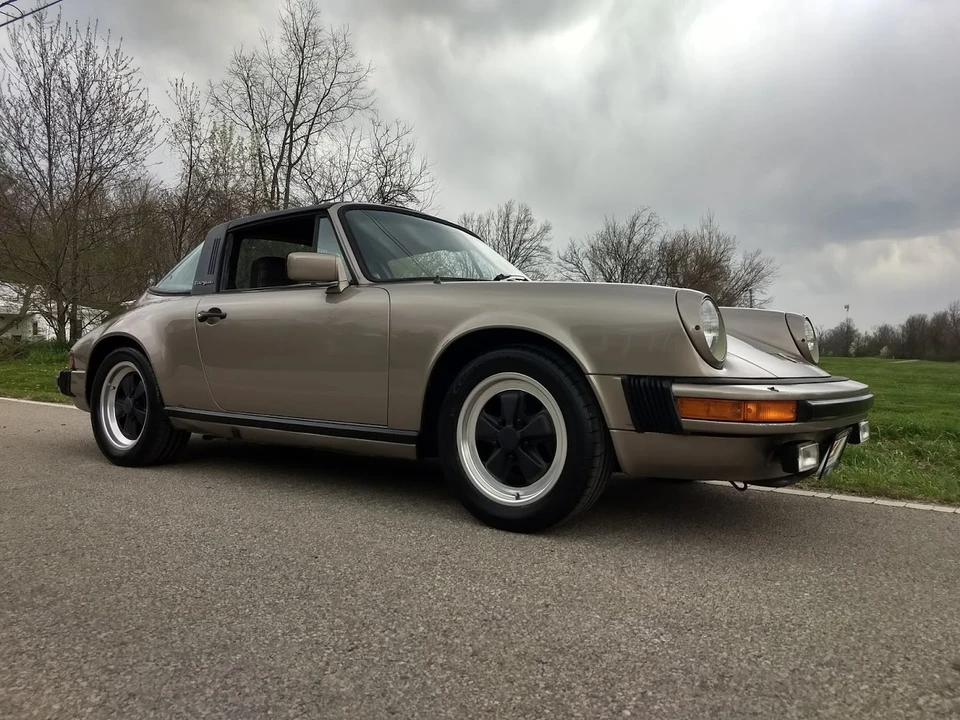 1983 Porsche 911 Carrera SC - Image 10 of 31