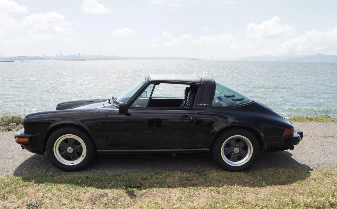 1983 Porsche 911 Carrera SC - Image 13 of 31