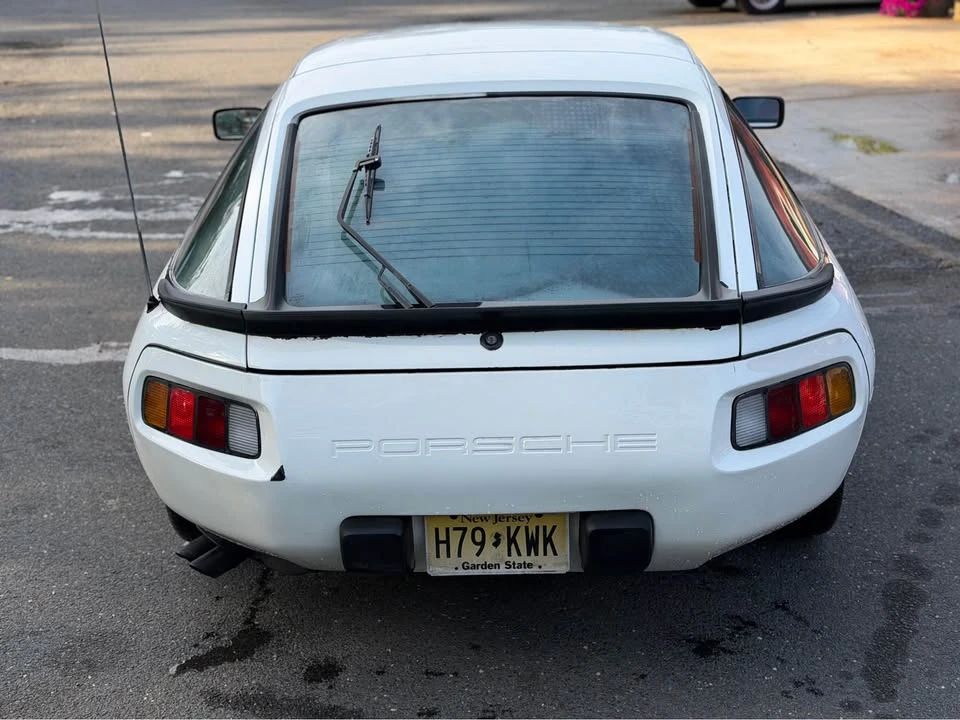 1983 Porsche 928 - Image 5 of 14