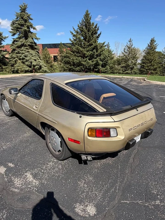 1983 Porsche 928 S - Image 8 of 17