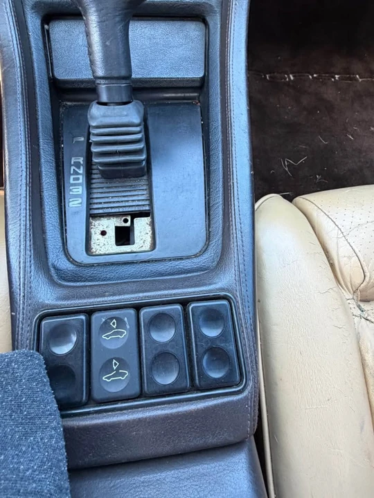 1983 Porsche 928 S - Image 16 of 17