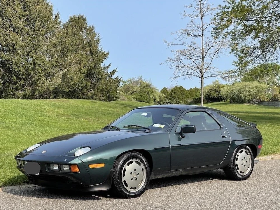 1983 Porsche 928 - Image 16 of 21
