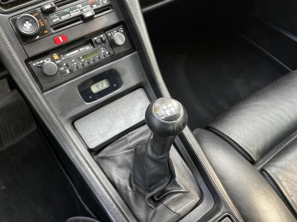 1983 Porsche 928 - Image 4 of 12