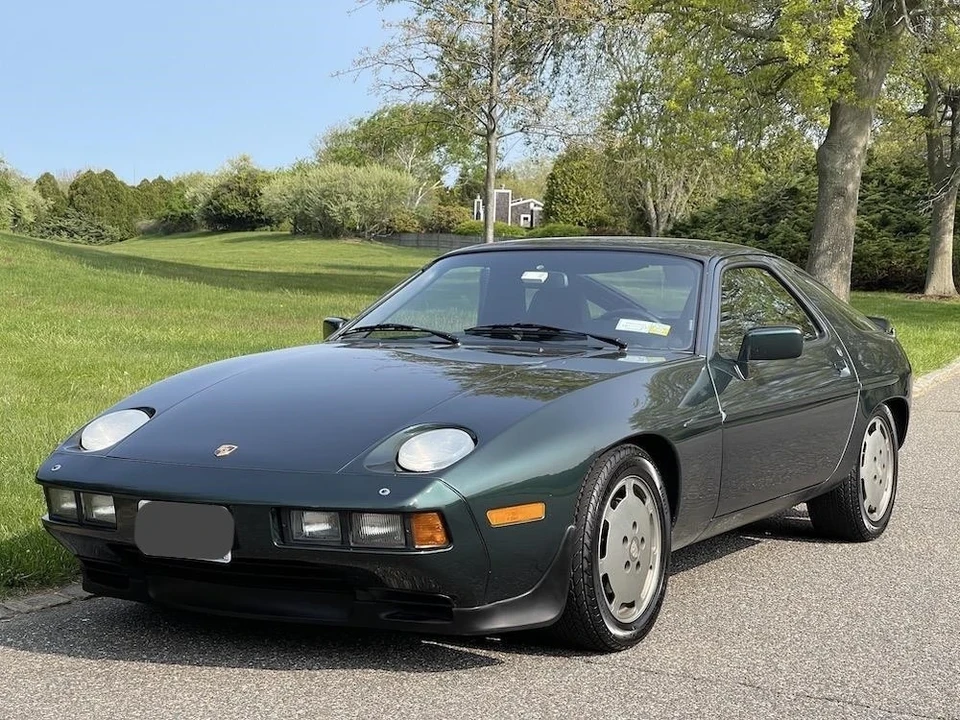 1983 Porsche 928 - Image 17 of 21