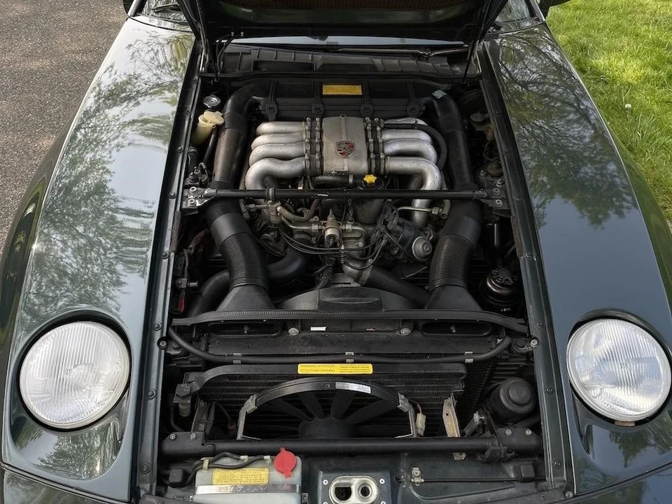 1983 Porsche 928 - Image 5 of 12