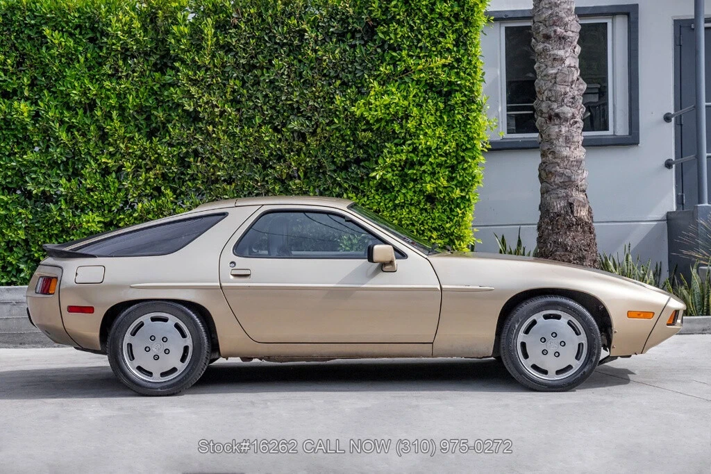 1983 Porsche 928 S - Image 4 of 24