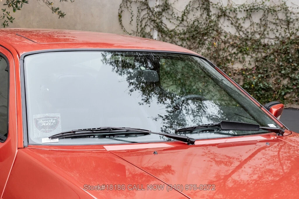 1983 Porsche 928 - Image 9 of 12