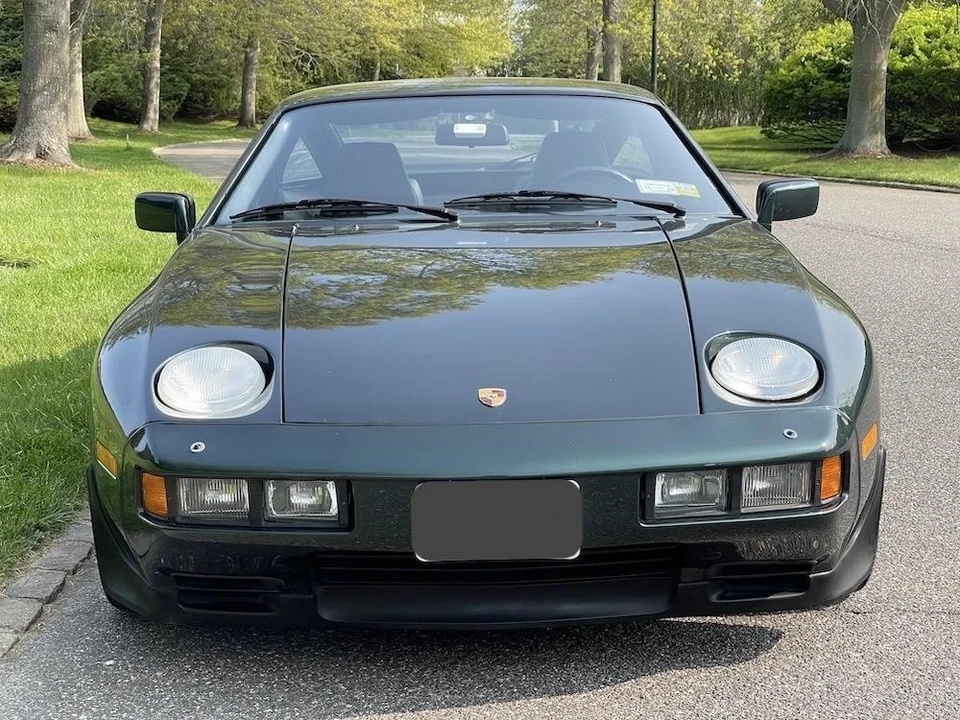 1983 Porsche 928 - Image 19 of 21