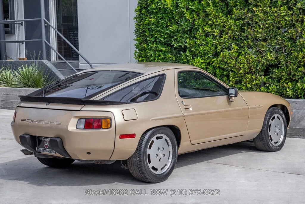 1983 Porsche 928 S - Image 5 of 24
