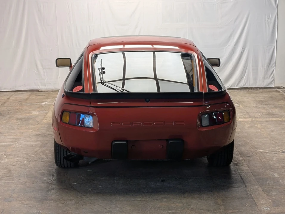 1983 Porsche 928 S - Image 6 of 31