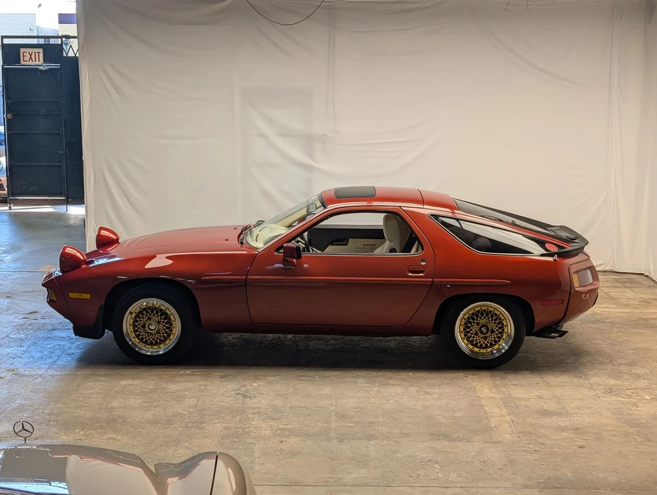 1983 Porsche 928 S - Image 4 of 31