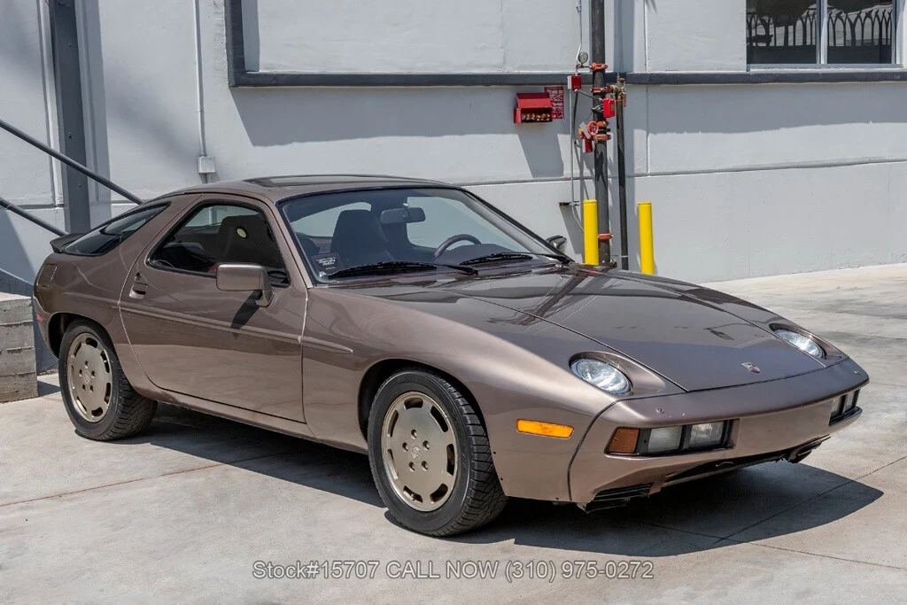 1983 Porsche 928 - Image 3 of 12