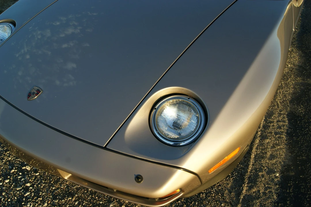 1983 Porsche 928 S - Image 14 of 31