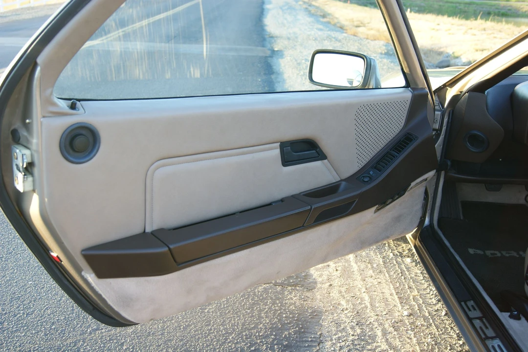 1983 Porsche 928 S - Image 21 of 31