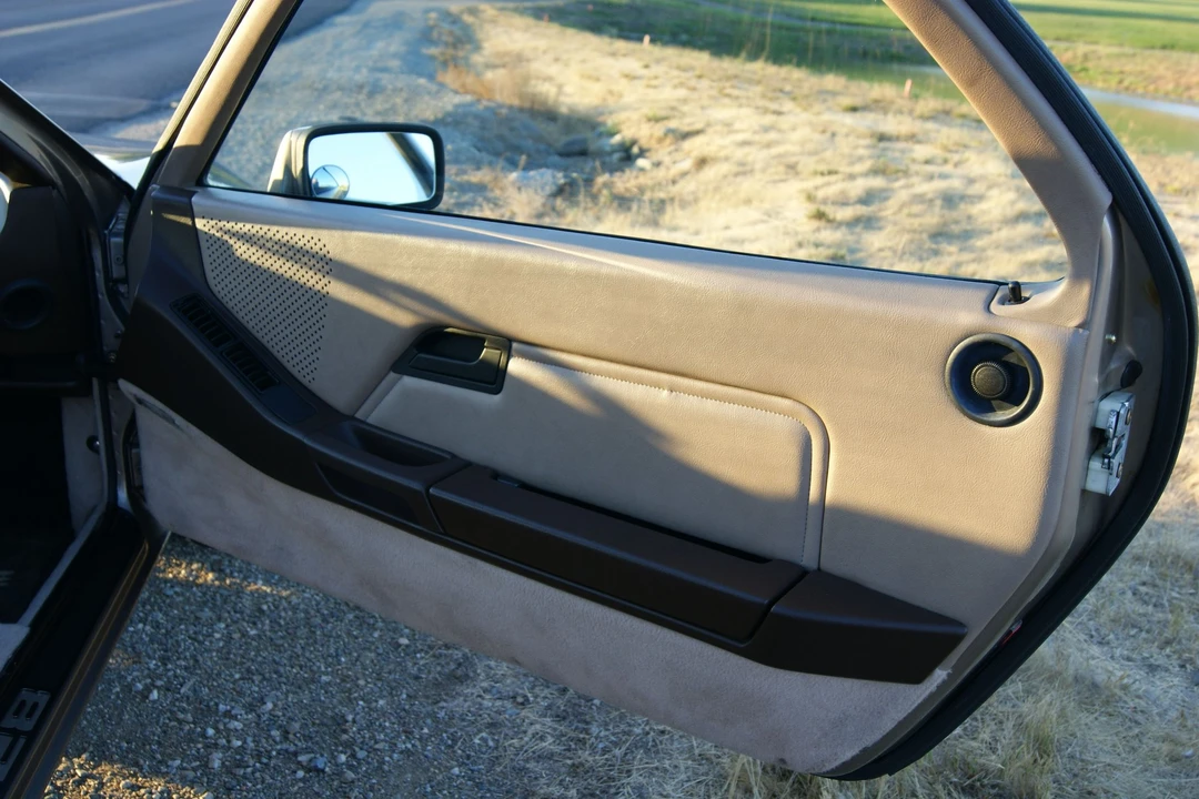 1983 Porsche 928 S - Image 22 of 31
