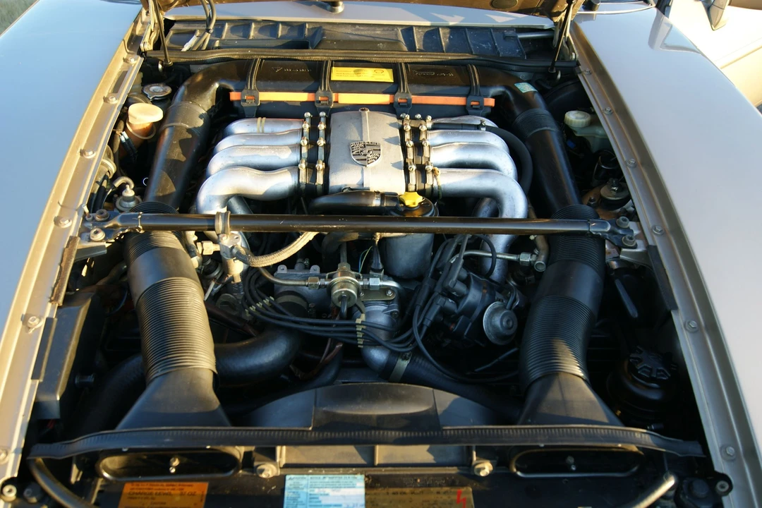 1983 Porsche 928 S - Image 24 of 31