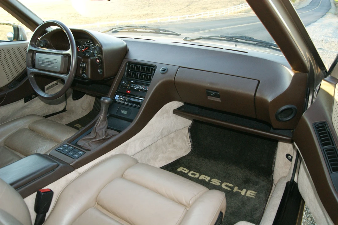 1983 Porsche 928 S - Image 27 of 31