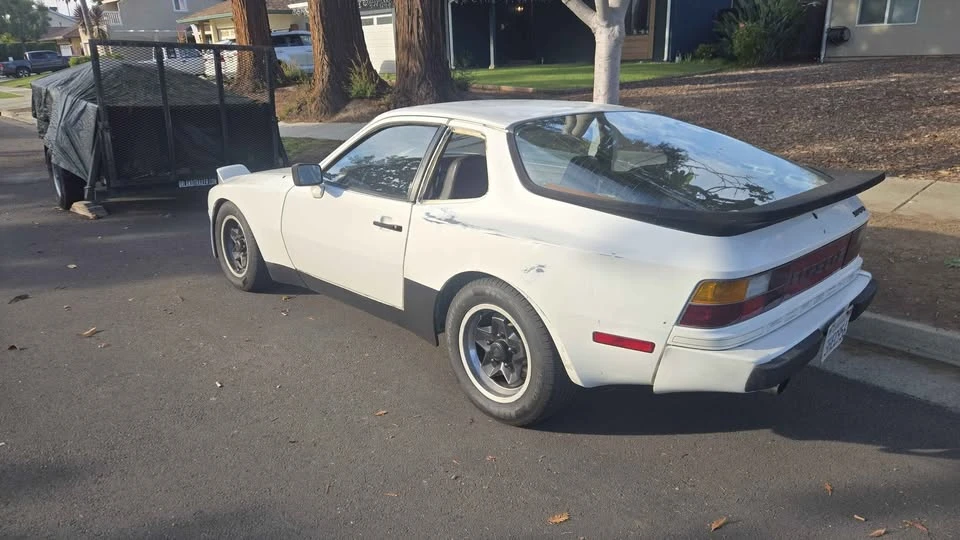 1983 Porsche 944 - Image 4 of 10