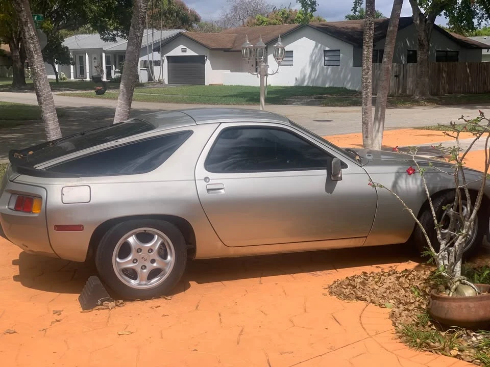 1983 Porsche 928 S - Image 2 of 15