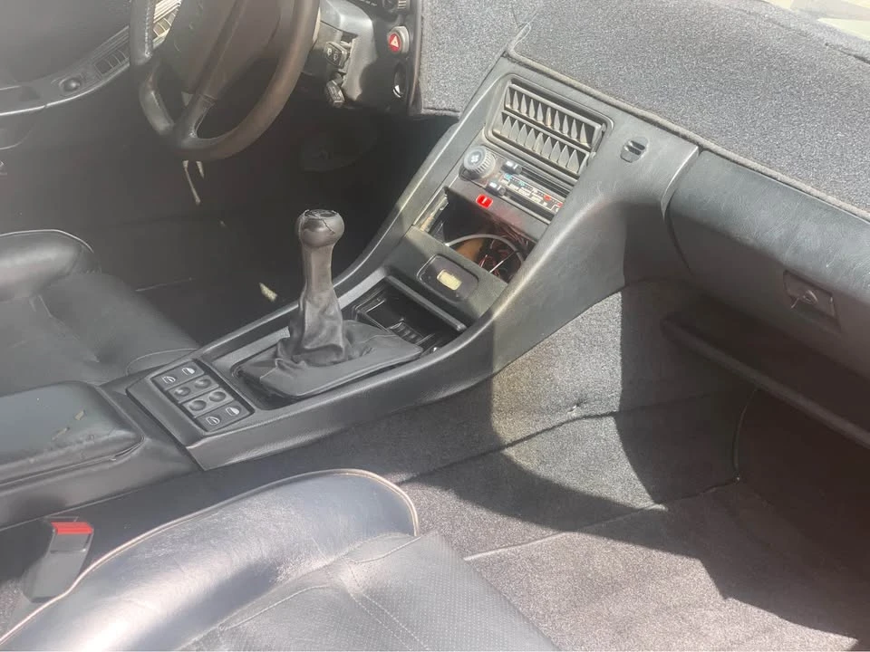 1983 Porsche 928 S - Image 6 of 8