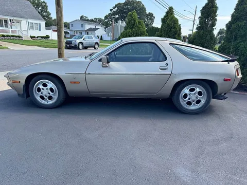 1983 Porsche 928S Euro