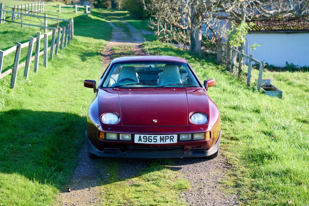 1983 Porsche 928 S - Image 2 of 30