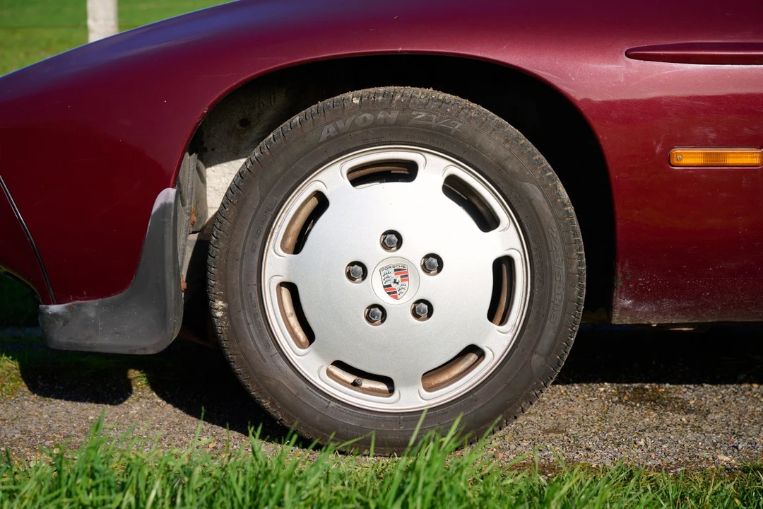 1983 Porsche 928 S - Image 18 of 30