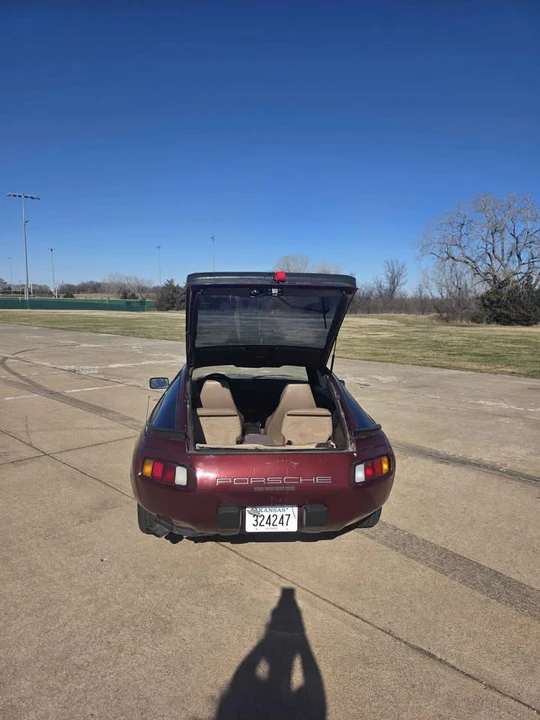 1983 Porsche 928 S - Image 2 of 10