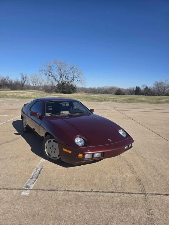 1983 Porsche 928 S - Image 4 of 10