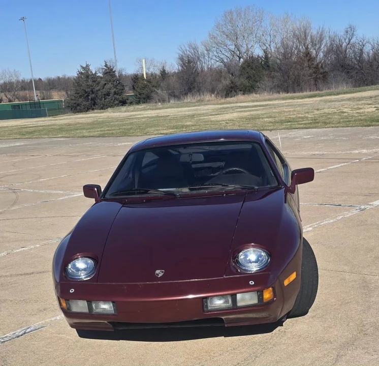 1983 Porsche 928 S - Image 2 of 23